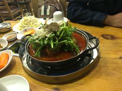 -喇喇排骨火锅·传统韩式脊骨汤(望京西园总店)