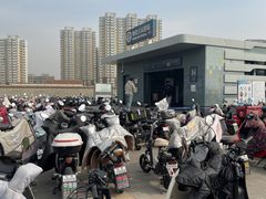-大瓦窑(地铁站)