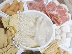 -鸡遇虾煲干锅火锅(小寨金莎店)