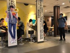 -麦当劳(世界城广场店)