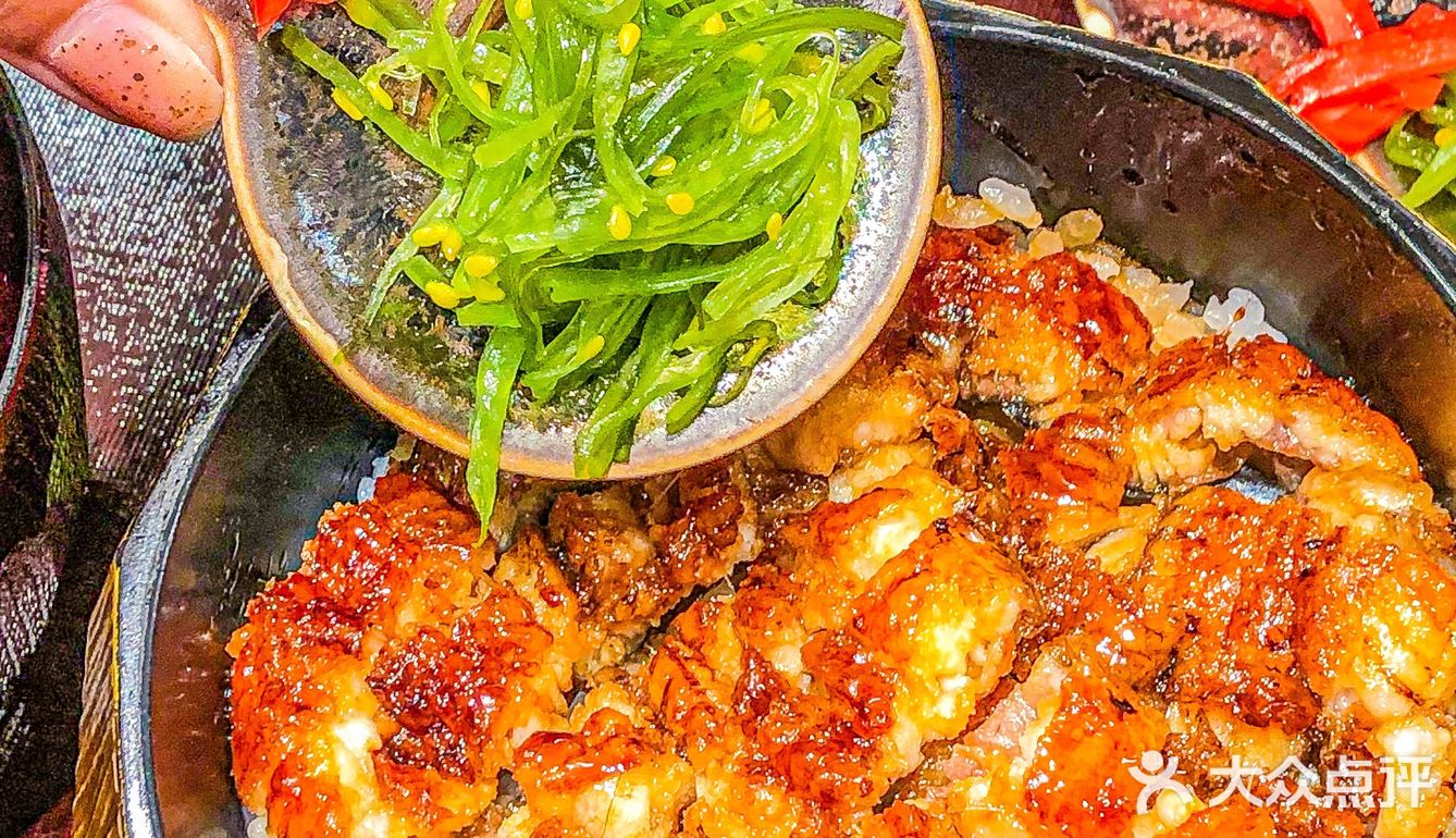 每天下班第一件事就是冲去吃这家鳗鱼饭‼️超赞的一鳗三食[流泪]