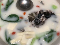 -泉畔人家·老济南经典鲁菜(大明湖店)
