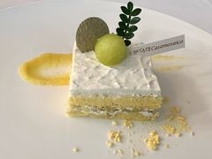 玫珑蜜瓜&凤梨轻奶油戚风蛋糕-casamosaico卡萨马可意大利餐厅