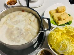 -煲王粤菜餐厅(中侨中心店)