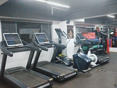 -坚果健身24小时工作室(定西路店)
