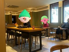 -星巴克臻选(上海中环广场2F店)