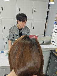 -镁连社·美联社