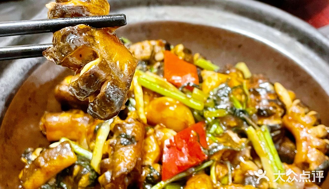 藏在邮币市场的老广小馆 炸牛奶直接封神