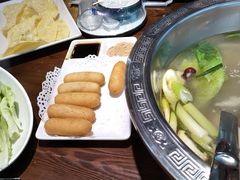 -乡土黄·鲜牛肉火锅·小龙虾(兴业街店)