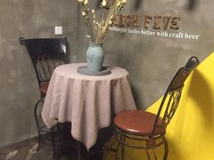 -HIGH FIVE哈福手工汉堡(桂林路店)