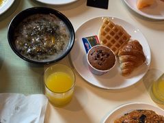 -JW万豪厨房餐厅·滨海草坪烧烤·海鲜·海景(三亚绿发山海天JW万豪酒店)