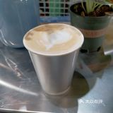          🌸鲜花店里喝咖啡☕️