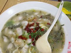 -乐达酸菜鱼面(山师东路店)