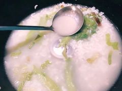 -海大大蒸汽海鲜餐厅·粤菜·特色小炒(欢乐颂店)