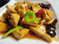 -天天向上素食餐厅(五台山店)