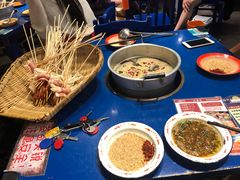 -马路边边 传媒大学店