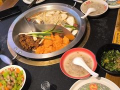 -沸炉重庆老火锅(军事博物馆店)