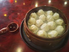 鲜肉小笼-公园饭店