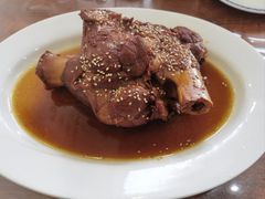 -巷子深菜馆·津门肘子(滨海店)