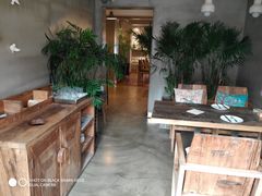 大堂-HIGH FIVE哈福手工汉堡(桂林路店)