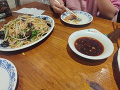 -老天桥酱肉烧饼夹肘子(天桥店)