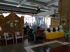 -ခြောက်ထပ်ကြီးရွှေသာလျောင်းဘုရားကြီး