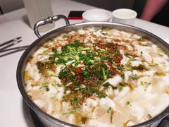 -德林酸菜鱼火锅(南丹店)