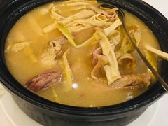 招牌笋干老鸭煲-张生记(双菱店)