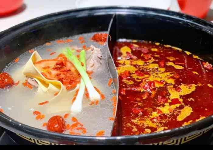 旺巴蜀小郡肝火锅串串香(后埔店)-"[环境]靠近泰和花园站,走进来几步