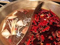 -潮火锅·麻辣牛肉火锅(观音桥方圆·LIVE店)