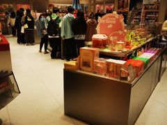 -泡泡玛特POPMART(国金街店)