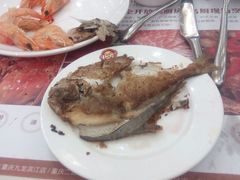 煎鲳鱼-芭菲盛宴·环球美食(袁家岗店)