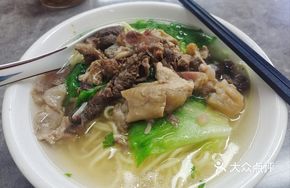 Fresh Beef Offal Noodle Soup