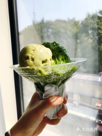 真的好喜欢抹茶味绵绵的沙冰啊～️