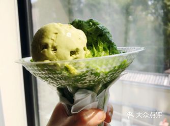 真的好喜欢抹茶味绵绵的沙冰啊～️