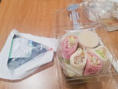 -全家便利店(世贸丽晶城店)