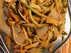 麻酱大拉皮-北丐先生·野馄饨烧烤(长宁龙之梦店)