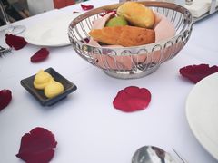 餐前面包-Kathleen's Waitan 凯圣琳江景西餐厅(外滩店)