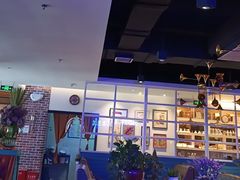 -豪客嘉族·麦尼顿西餐厅(乐福天下店)