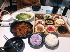 秘制牛骨清汤-新仙清汤牛腩(铜锣湾店)
