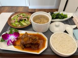 -梓爱月子中心(花都店)