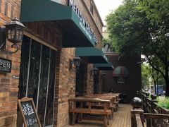 -麦落精酿啤酒餐吧(先农大院店)