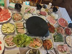 -玩坞轰趴馆·户外团建聚会主题生日派对馆(世豪广场店)