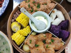 -黄桷树曹家私房菜(江与城店)