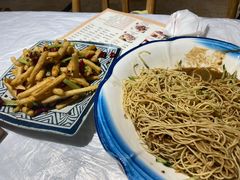 -霄汉牛三鲜湖北砂锅菜(万松园2店)