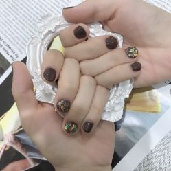 -十月·日式美甲美睫·纹眉