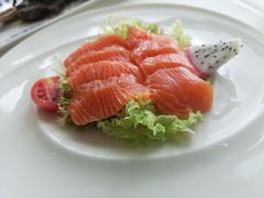 鲜蔬沙拉三文鱼-广州塔晖粤轩中餐厅