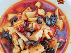 辣酱面-伟记奥面馆(养育巷店)