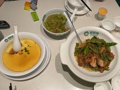 -绿草地·湘菜(芙蓉天街店)