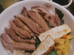 -潮界(LU·ONE凯德晶萃广场店)